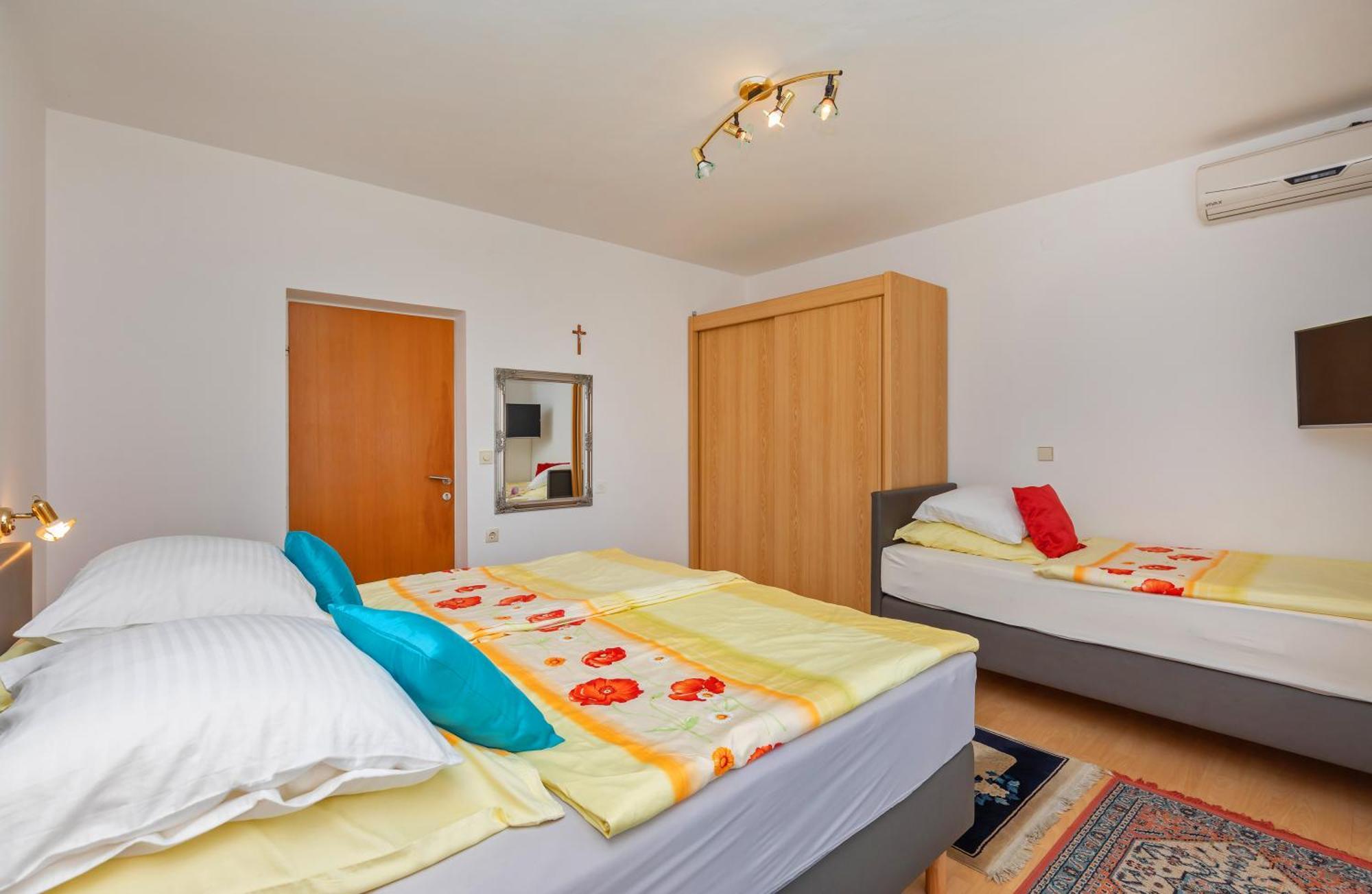 Apartmani Galic 2 Mlini Exterior photo