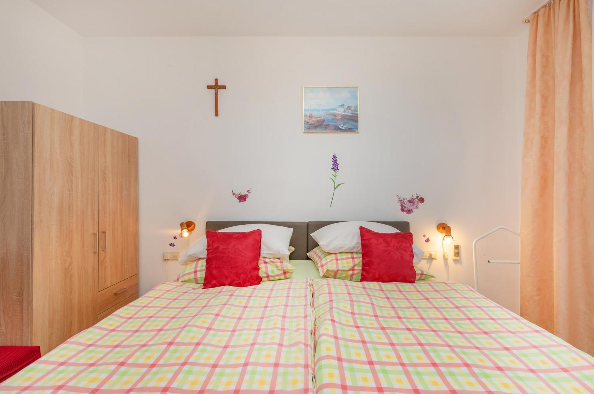 Apartmani Galic 2 Mlini Exterior photo